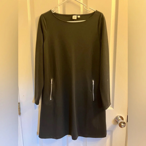 Black GAP a-line dress with zipper details on side‎ - Picture 4 of 4